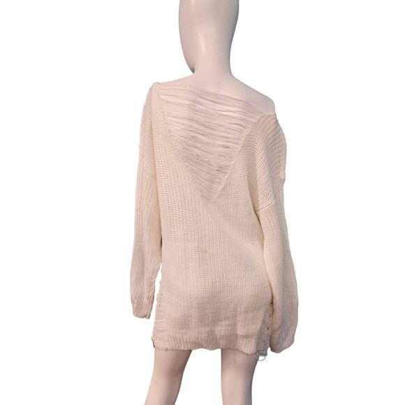No Brand Sweaters - Cream Distressed Sweater Womens Size Large